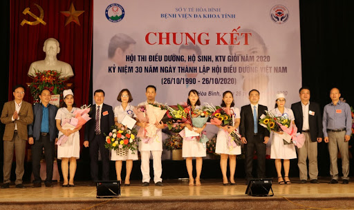  ĐÊM CHUNG KẾT HỘI THI ĐIỀU DƯỠNG, HỘ SINH, KTV GIỎI NĂM 2020 DIỄN RA THÀNH CÔNG, TỐT ĐẸP