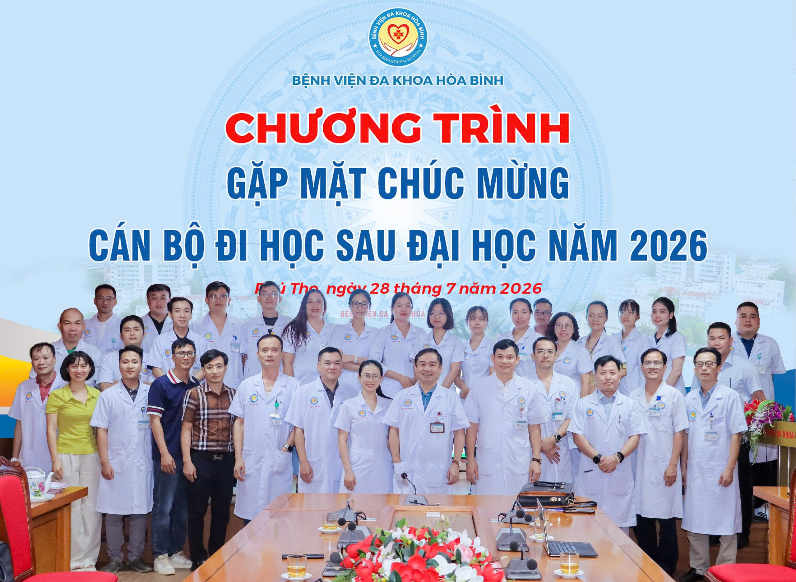  Bệnh viện Đa khoa Hòa Bình gặp mặt, tuyên dương 24 bác sĩ trúng tuyển sau đại học năm 2026