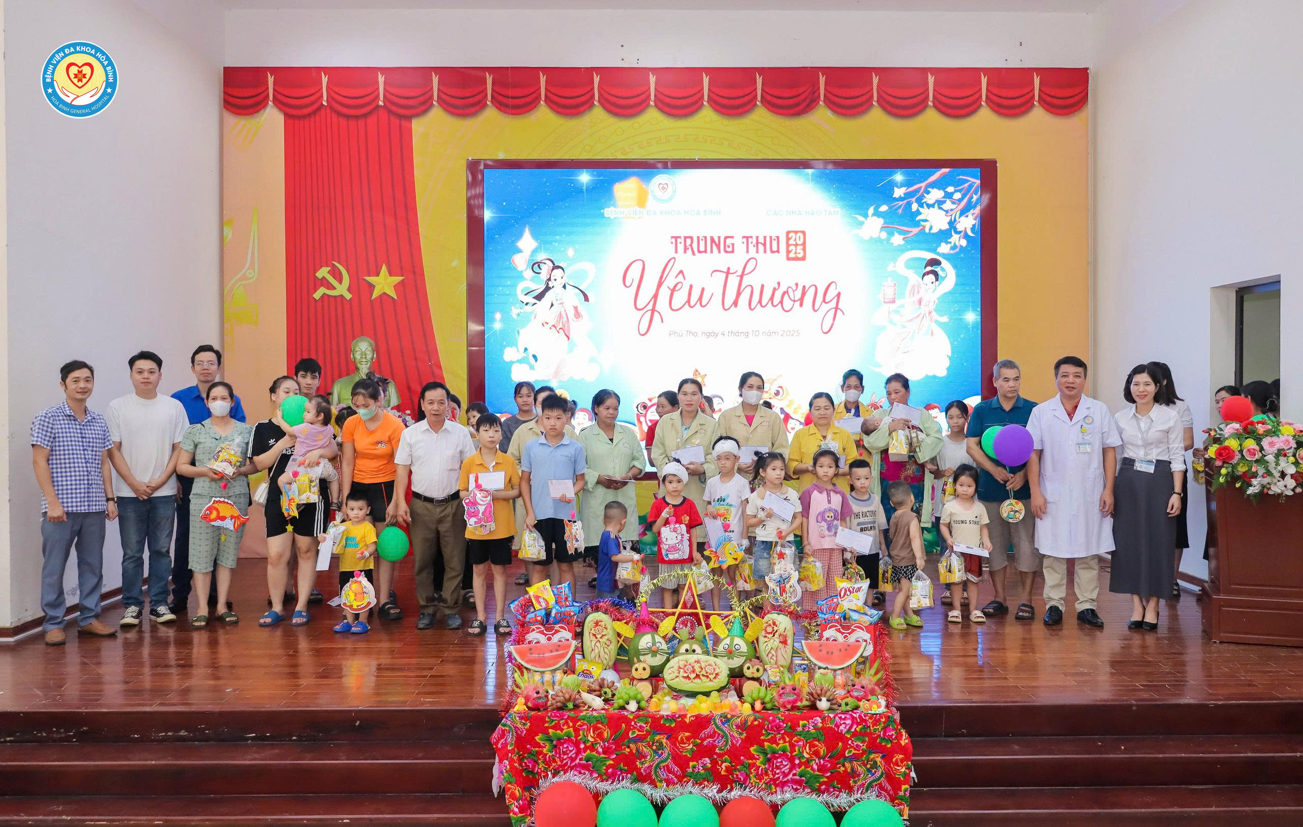  Tết Trung thu 2025 ấm áp tại Bệnh viện Đa khoa Hòa Bình